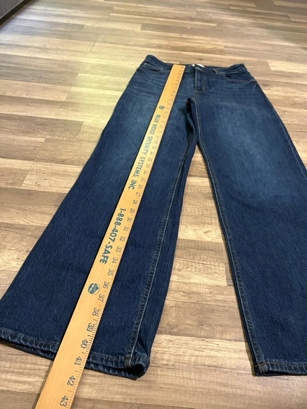 H&M Woman’s Dark Wash Comfy Wide Leg Denim Jeans Size 10